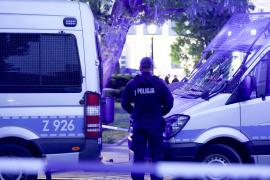 Мужчина напал на людей с топором в Варшавском университете