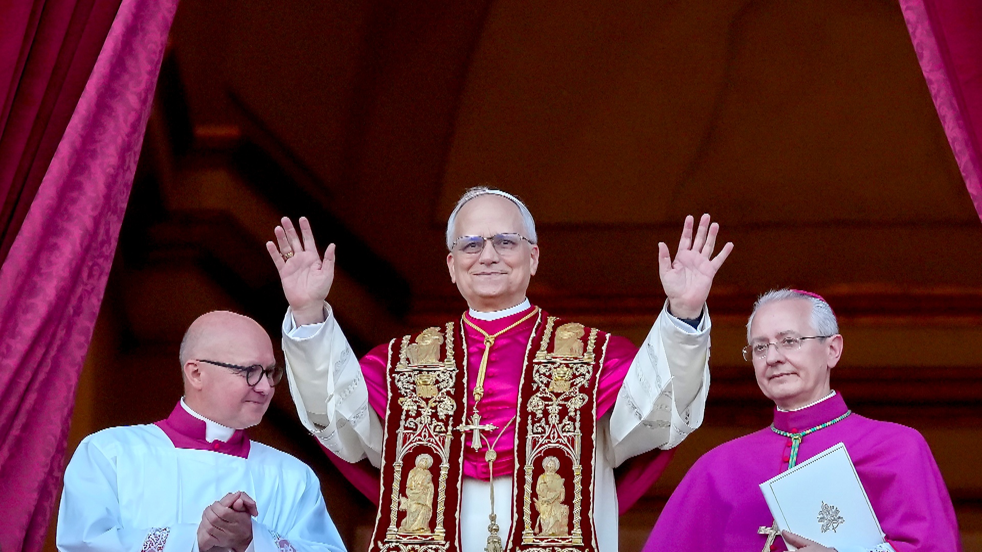 Главой Католической церкви впервые стал кардинал из США Главой Католической церкви впервые стал кардинал из США