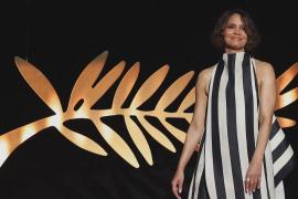 На красной дорожке Каннского кинофестиваля запретили обнажать тело и надевать объёмные платья