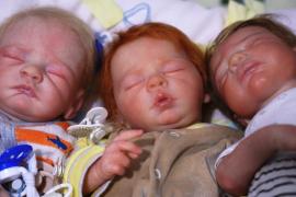 Бразильцев очаровывают гиперреалистичные куклы-младенцы