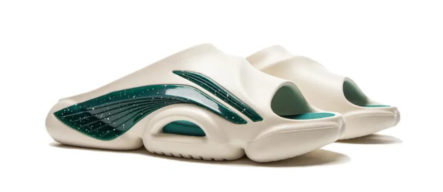 Разновидности спортивных сланцев и тапочек