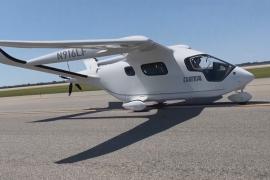 Первый американский электрический самолет приземлился в аэропорту Кеннеди в Нью-Йорке