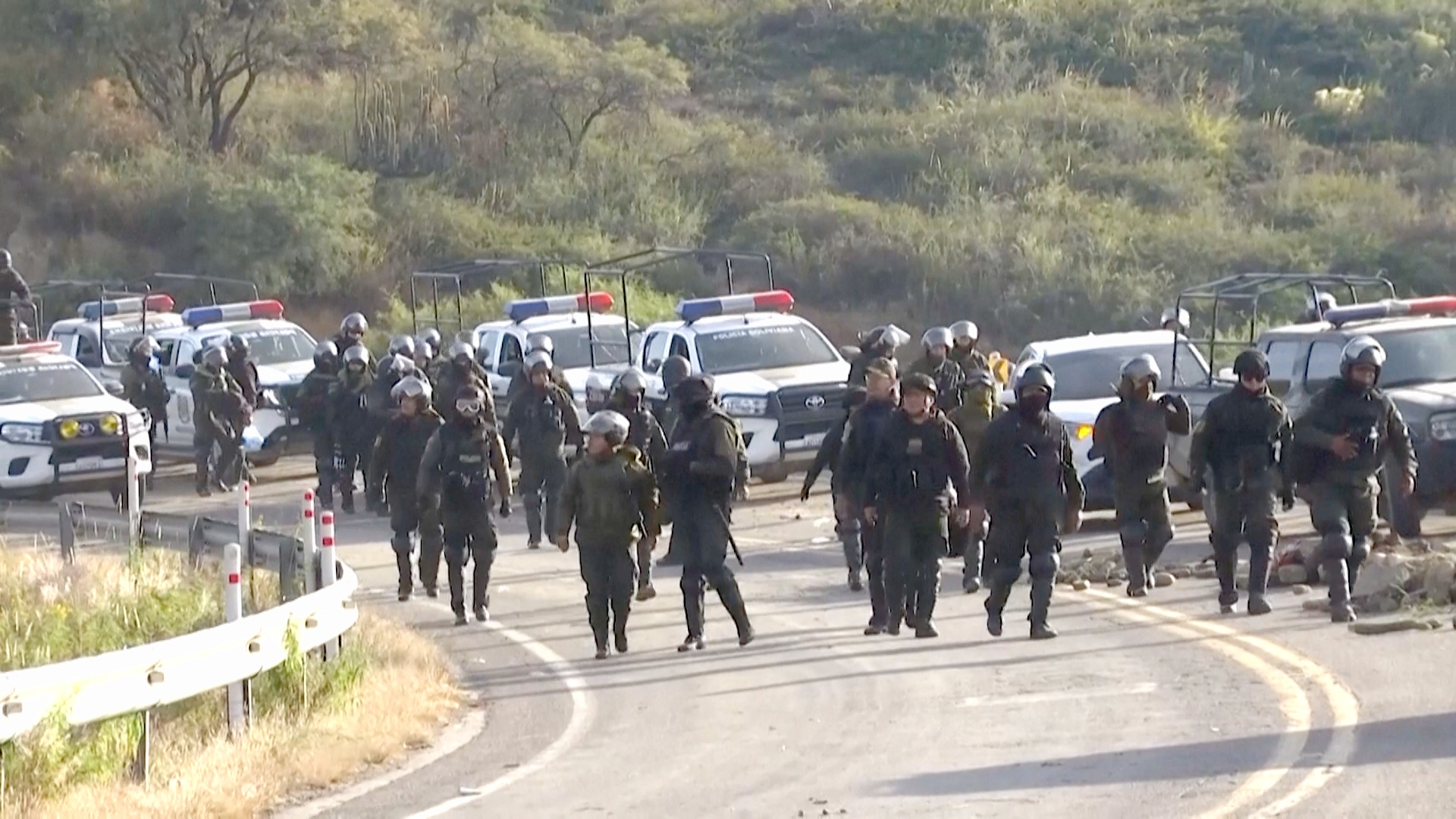 Трое человек погибли в ходе ожесточённых протестов в Боливии