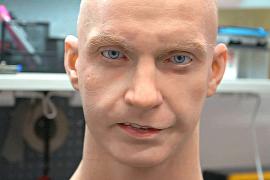 Учёные создали кожу, которая чувствует касания