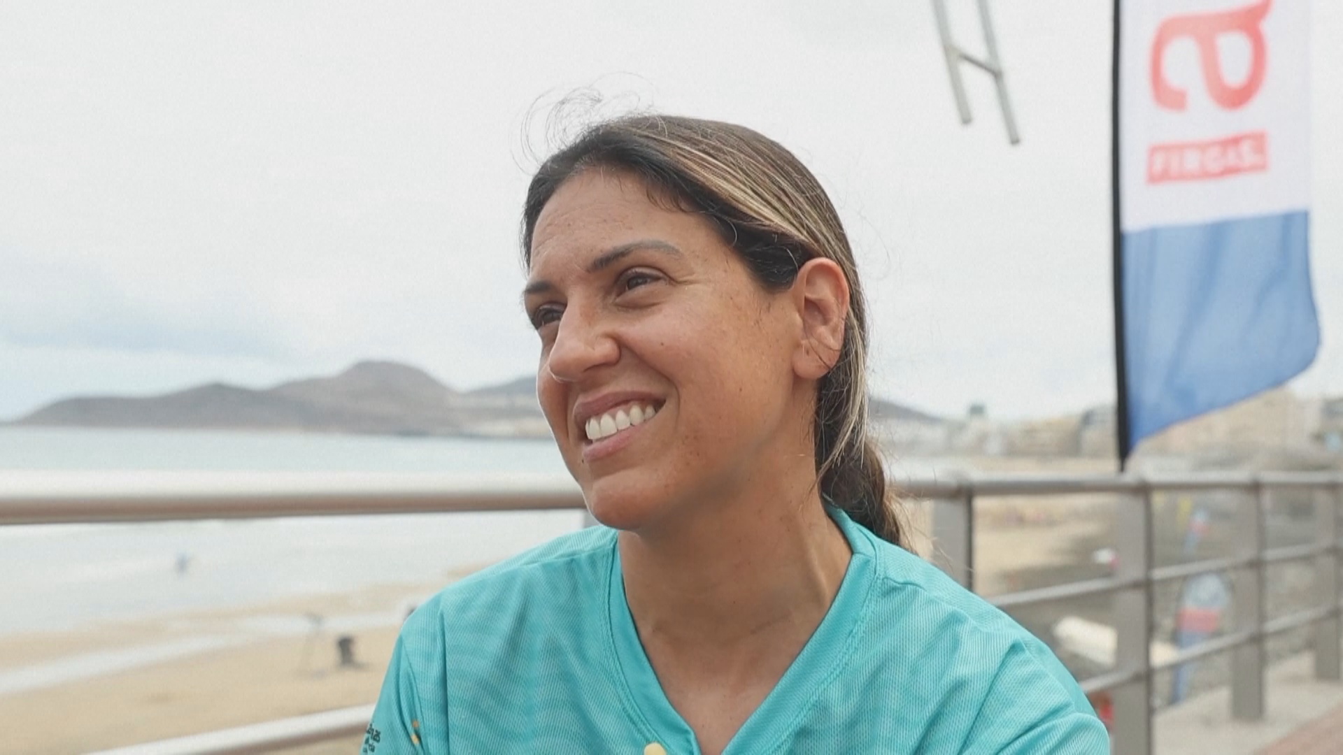 Испанка без ноги стала сёрфером и выступает на соревнованиях Испанка без ноги стала сёрфером и выступает на соревнованиях