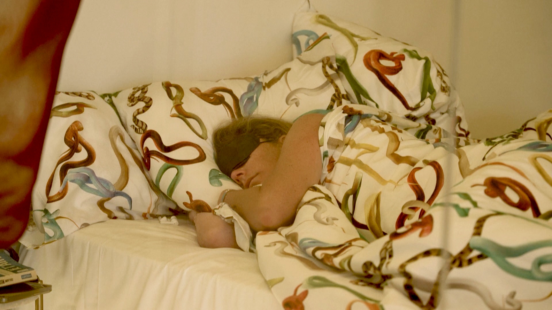 В номере с прозрачными стенами можно бесплатно переночевать в отеле на Ибице В номере с прозрачными стенами можно бесплатно переночевать в отеле на Ибице