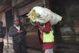 После смертоносных протестов кенийцы подсчитывают убытки