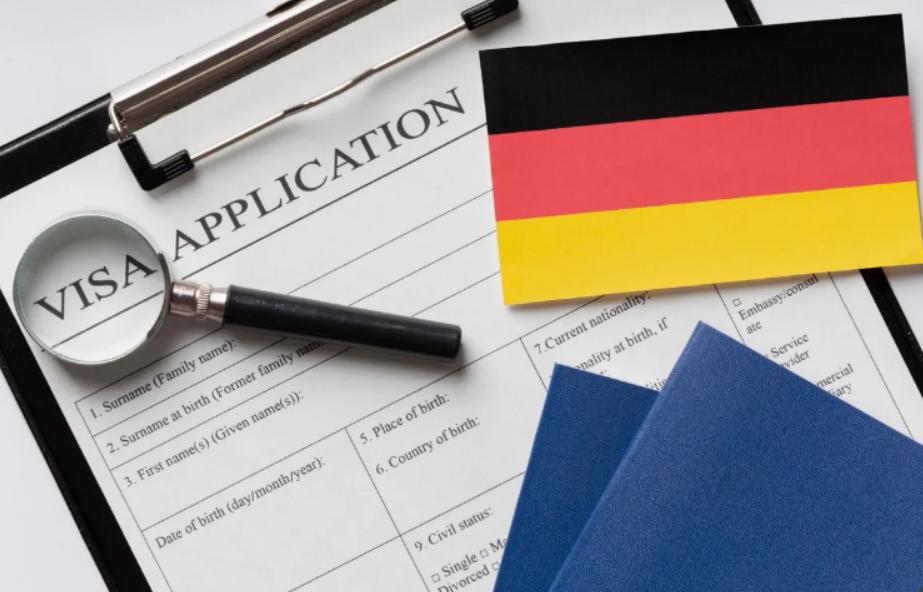 Как россиянам получить визу в Германию в 2025 году