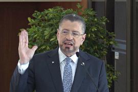 Суд Коста-Рики требует отменить иммунитет действующего президента