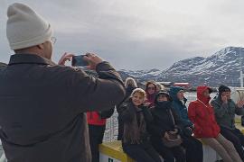Гренландия приглашает туристов со всего мира
