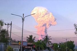 Новое извержение вулкана Левотоби Лаки-лаки произошло в Индонезии