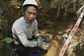 Житель Хиросимы продолжает искать останки жертв атомной бомбы