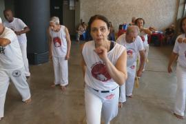 Как капоэйра помогает пациентам с болезнью Паркинсона