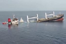 Хуситы потопили греческое судно, 11 моряков Eternity C пропали без вести