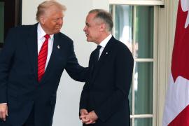 Трамп вводит 35-процентные пошлины в отношении Канады