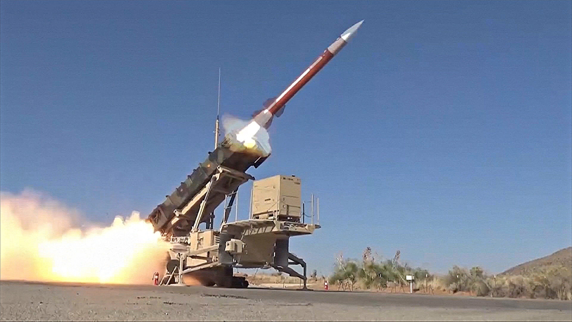 Трамп объявил, что США передадут оружие для НАТО, но ничего не будут платить Трамп объявил, что США передадут оружие для НАТО, но ничего не будут платить