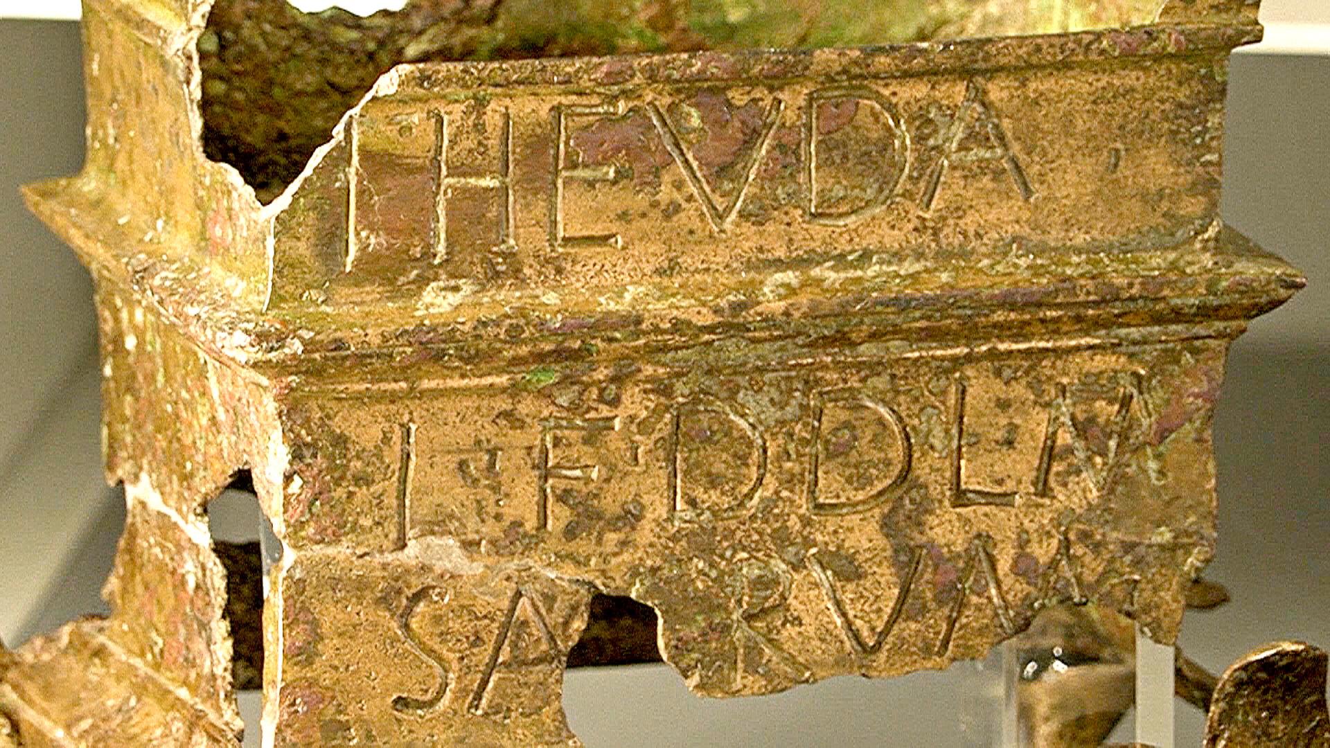 «Эней» помогает историкам воссоздавать древнеримские надписи «Эней» помогает историкам воссоздавать древнеримские надписи