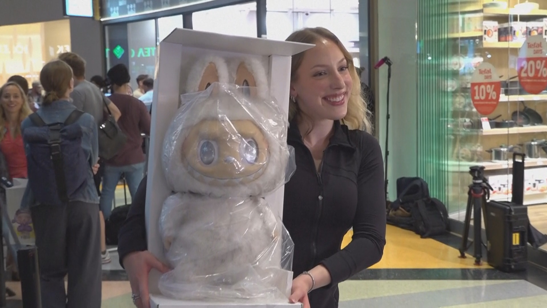 В Германии открылся первый магазин Pop Mart с игрушками Лабубу В Германии открылся первый магазин Pop Mart с игрушками Лабубу