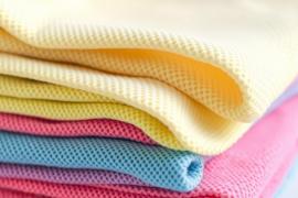 Чем отличается микрофибра от вафельного полотенца и других уборочных материалов