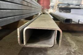 Стальной гнутый швеллер: особенности, виды и области применения