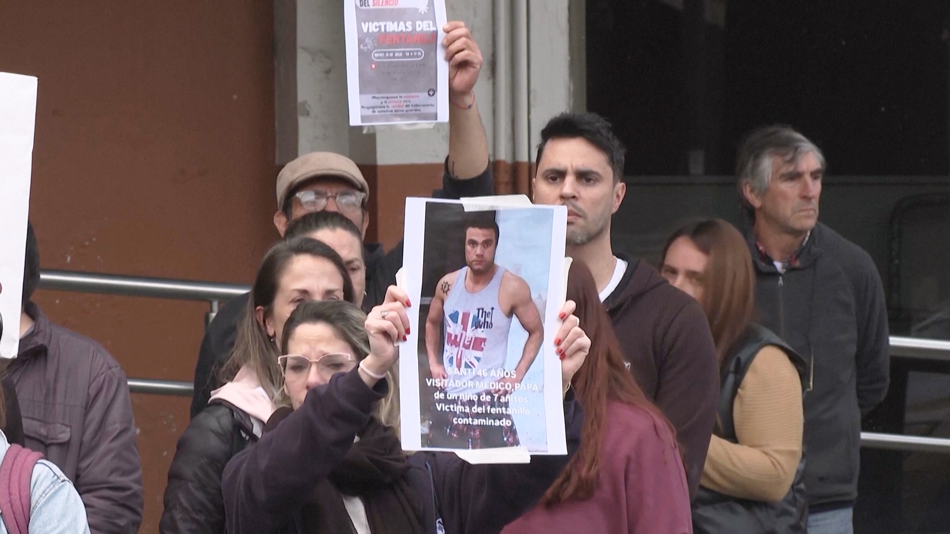 Фентанил с бактериями: в Аргентине семьи умерших пациентов требуют справедливости Фентанил с бактериями: в Аргентине семьи умерших пациентов требуют справедливости