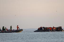 Переплывших Ла-Манш мигрантов начнут возвращать из Великобритании во Францию