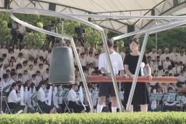 В Японии почтили память жертв атомной бомбардировки Хиросимы и Нагасаки