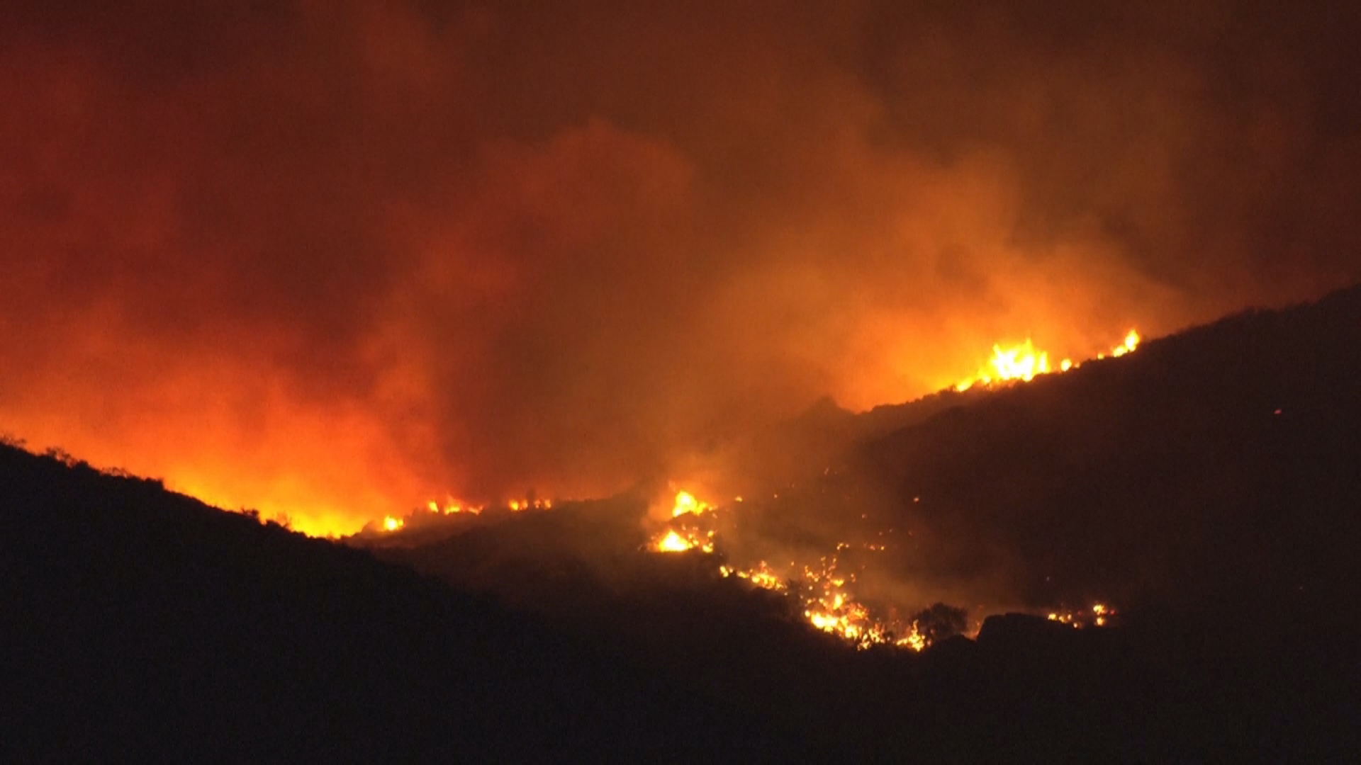 Экстремальная погода: Азия тонет, а Европа горит Экстремальная погода: Азия тонет, а Европа горит