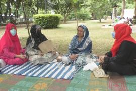 Пакистан продолжает депортировать афганских беженцев