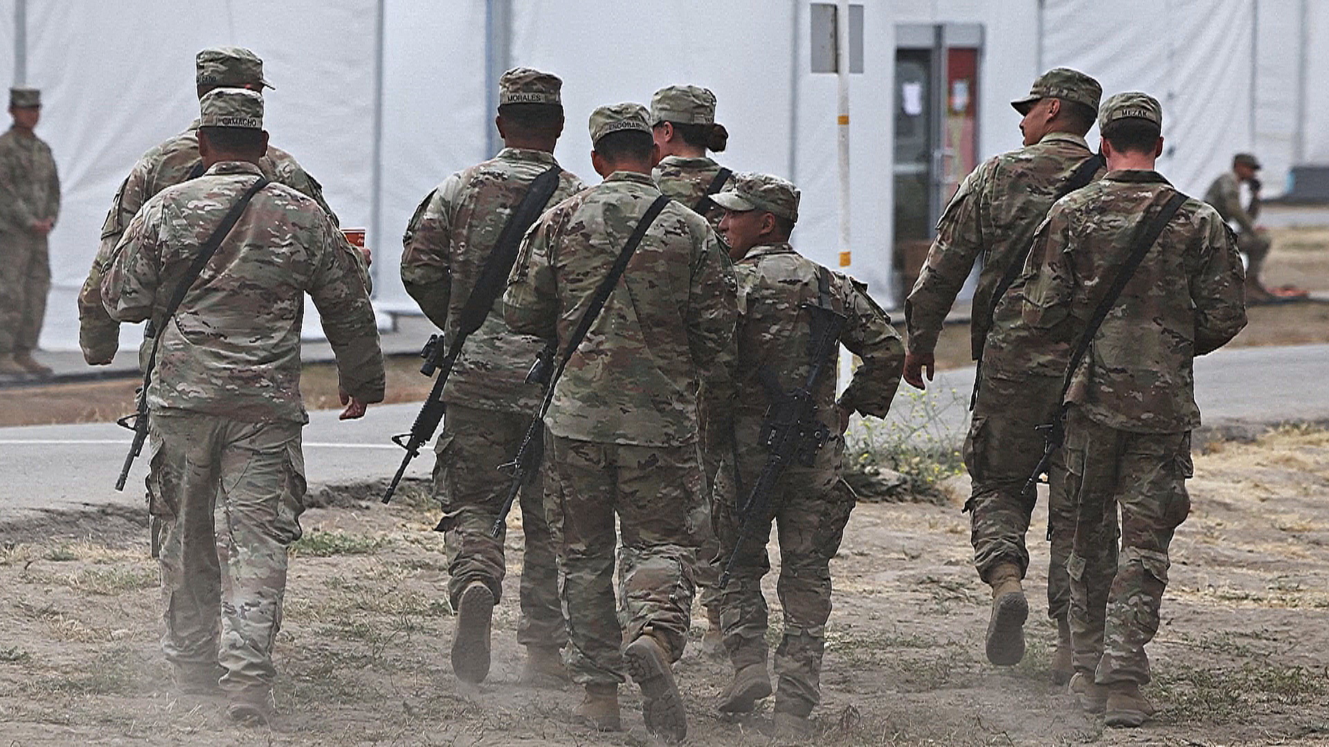 Трамп направил Нацгвардию в Вашингтон и взял под контроль полицию