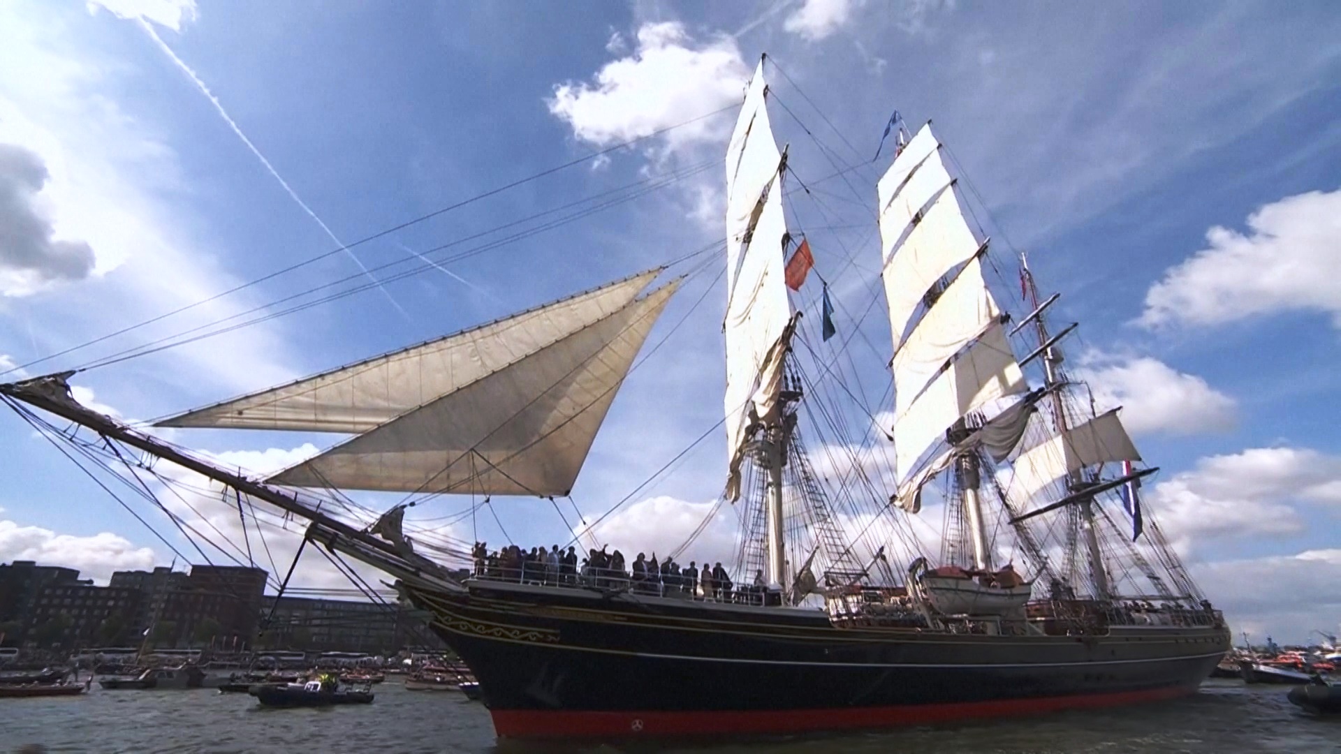 Морской фестиваль в Амстердаме привлёк более двух миллионов зрителей