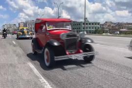 Первый конкурс винтажных автомобилей стартовал в Гаване