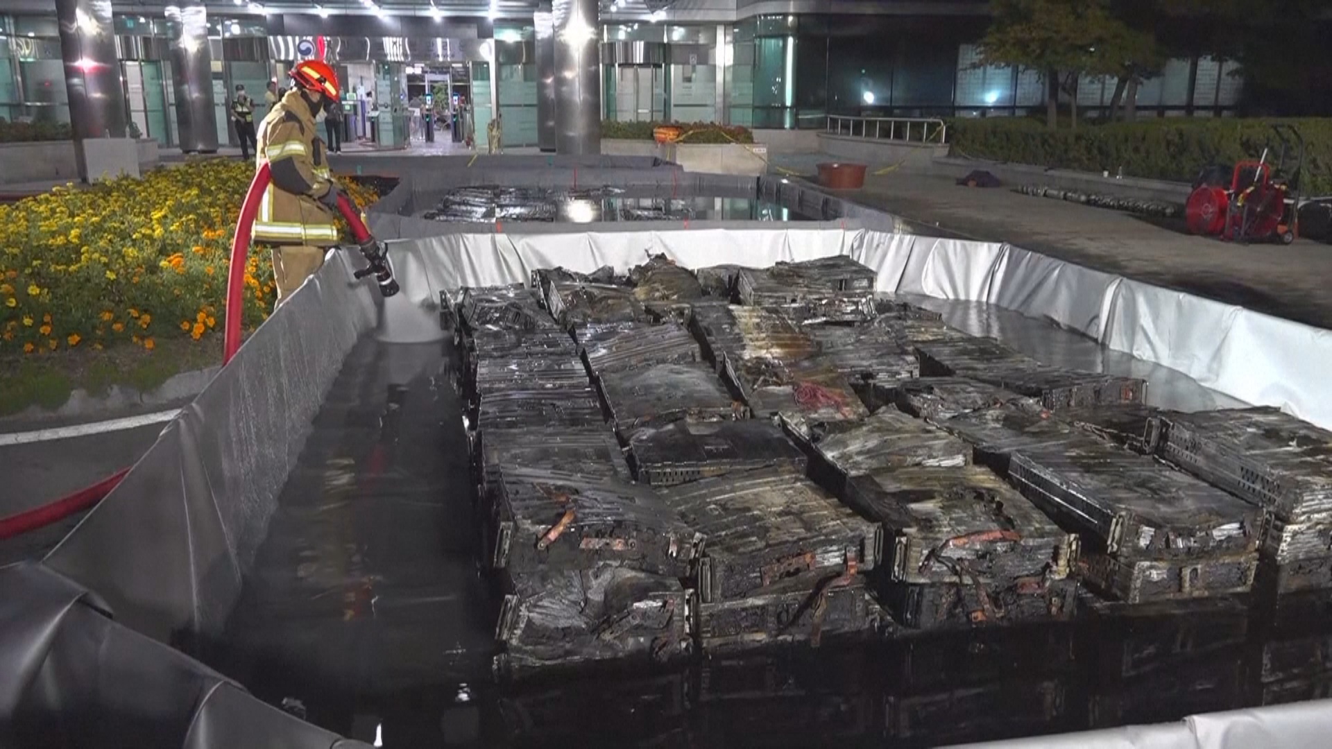 Южная Корея восстановила онлайн-услуги некоторых госслужб после пожара в дата-центре Южная Корея восстановила онлайн-услуги некоторых госслужб после пожара в дата-центре