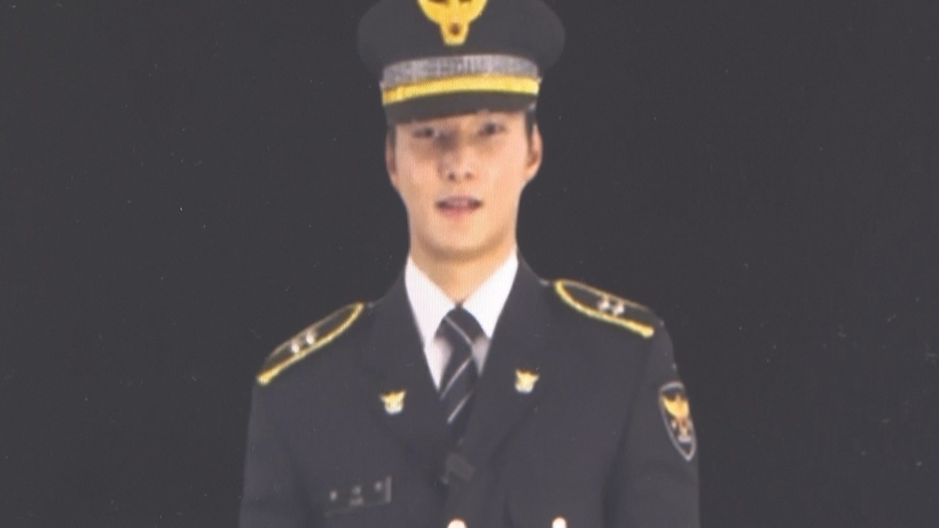 В Сеуле несёт службу голографический полицейский