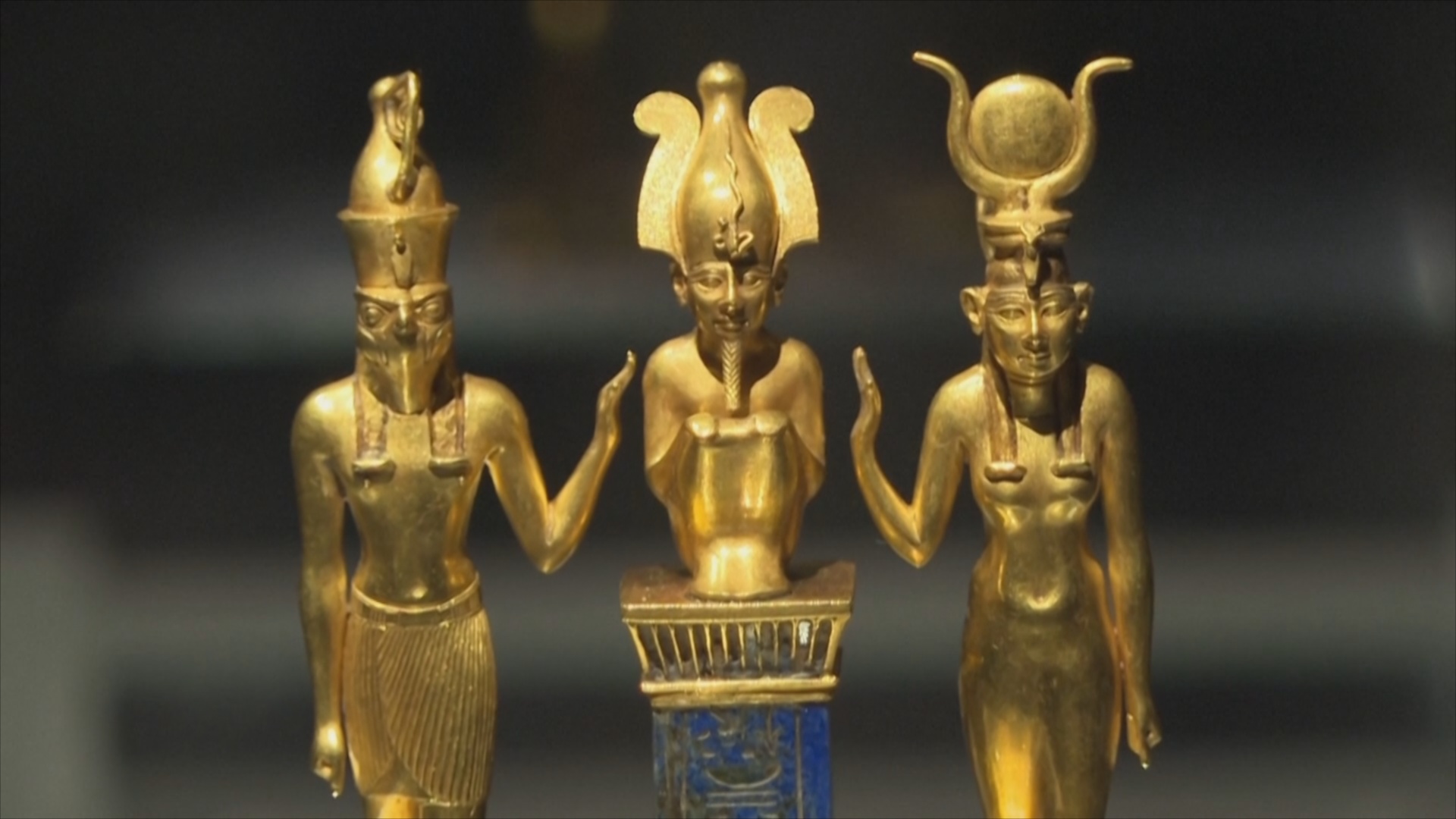 Яркие образы богов Древнего Египта представили на выставке в Нью-Йорке