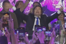 Хавьер Милей обещает продолжать реформы после победы своей партии на выборах