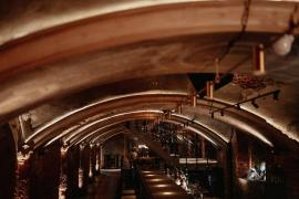 Менделеев бар в Москве: переосмысление легенды с новой музыкой и атмосферой