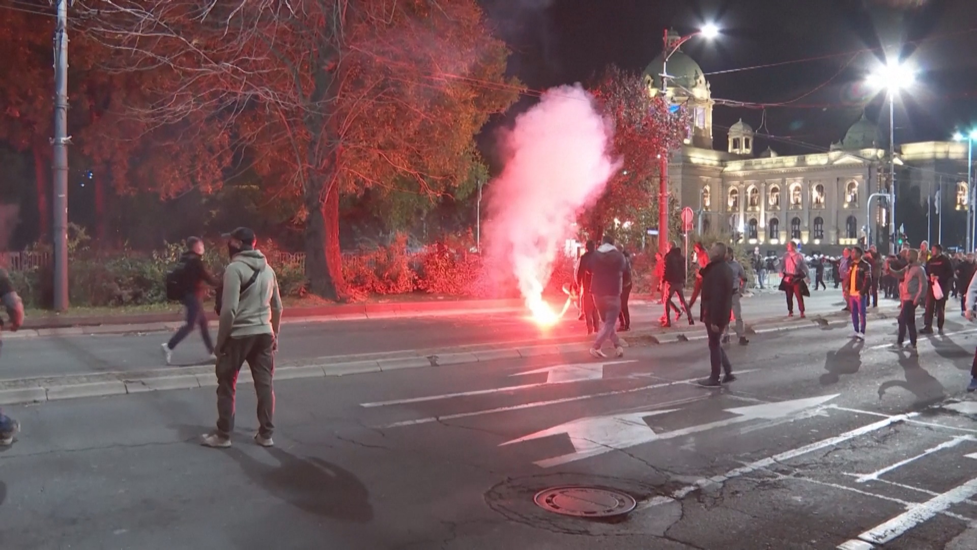 В Сербии растёт напряжённость из-за протестов, вызванных трагедией в Нови-Саде В Сербии растёт напряжённость из-за протестов, вызванных трагедией в Нови-Саде