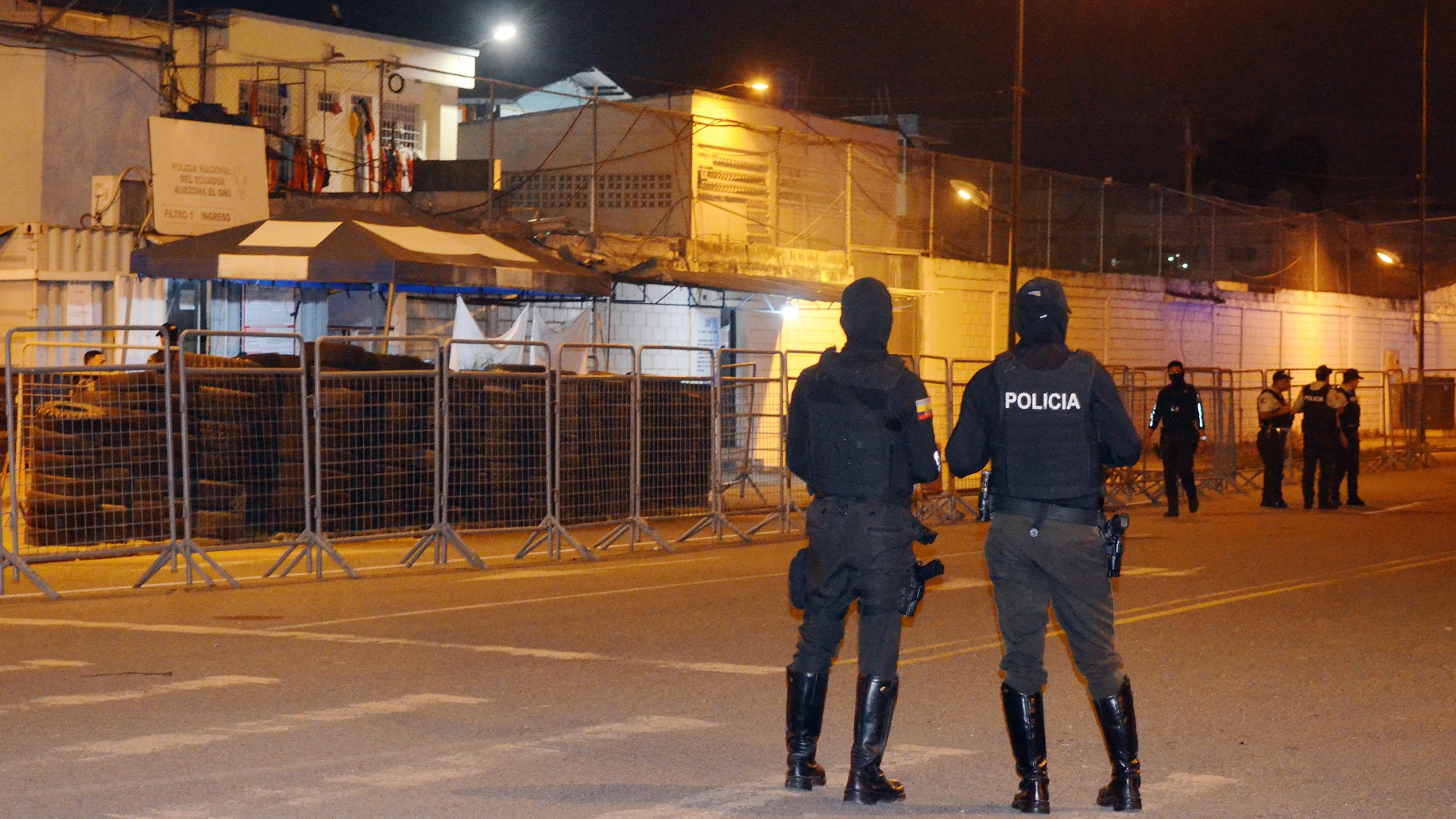 Беспорядки в эквадорской тюрьме: 31 погибший Беспорядки в эквадорской тюрьме: 31 погибший