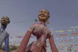 Парад гигантских кукол прошёл в столице Мали