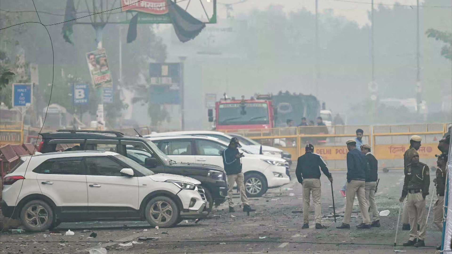 Взрыв у Красного форта в Дели расследуют как теракт