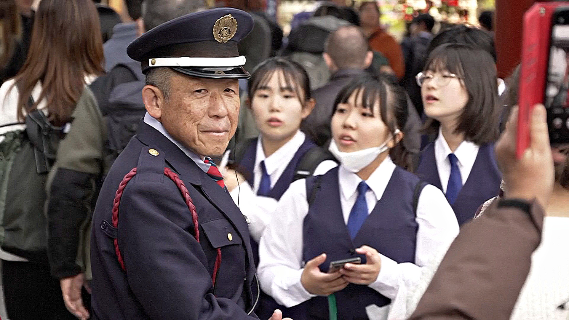 Огромные убытки: китайские туристы отменяют туры в Японию