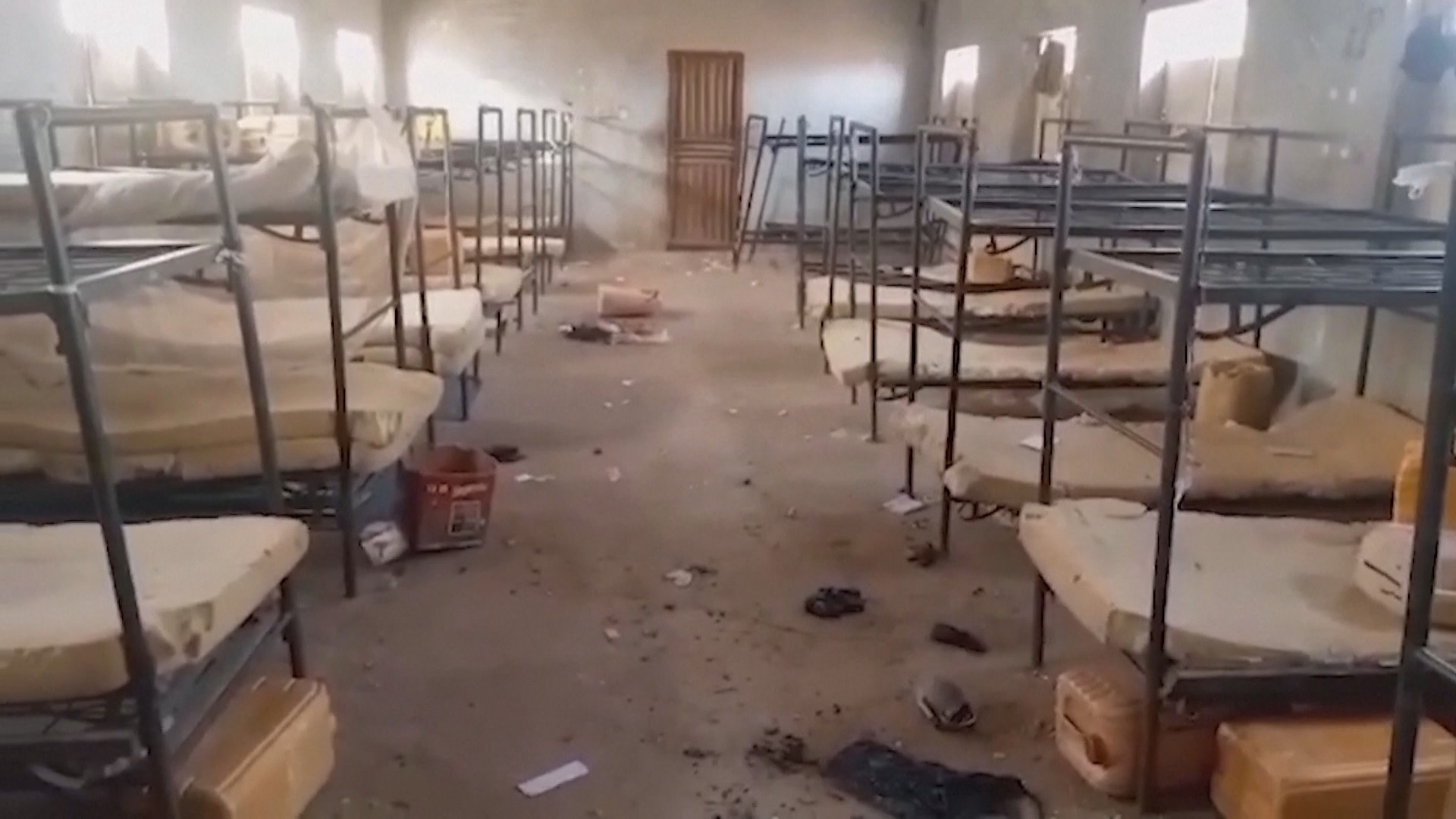 50 из 303 похищенных школьников в Нигерии сбежали от бандитов