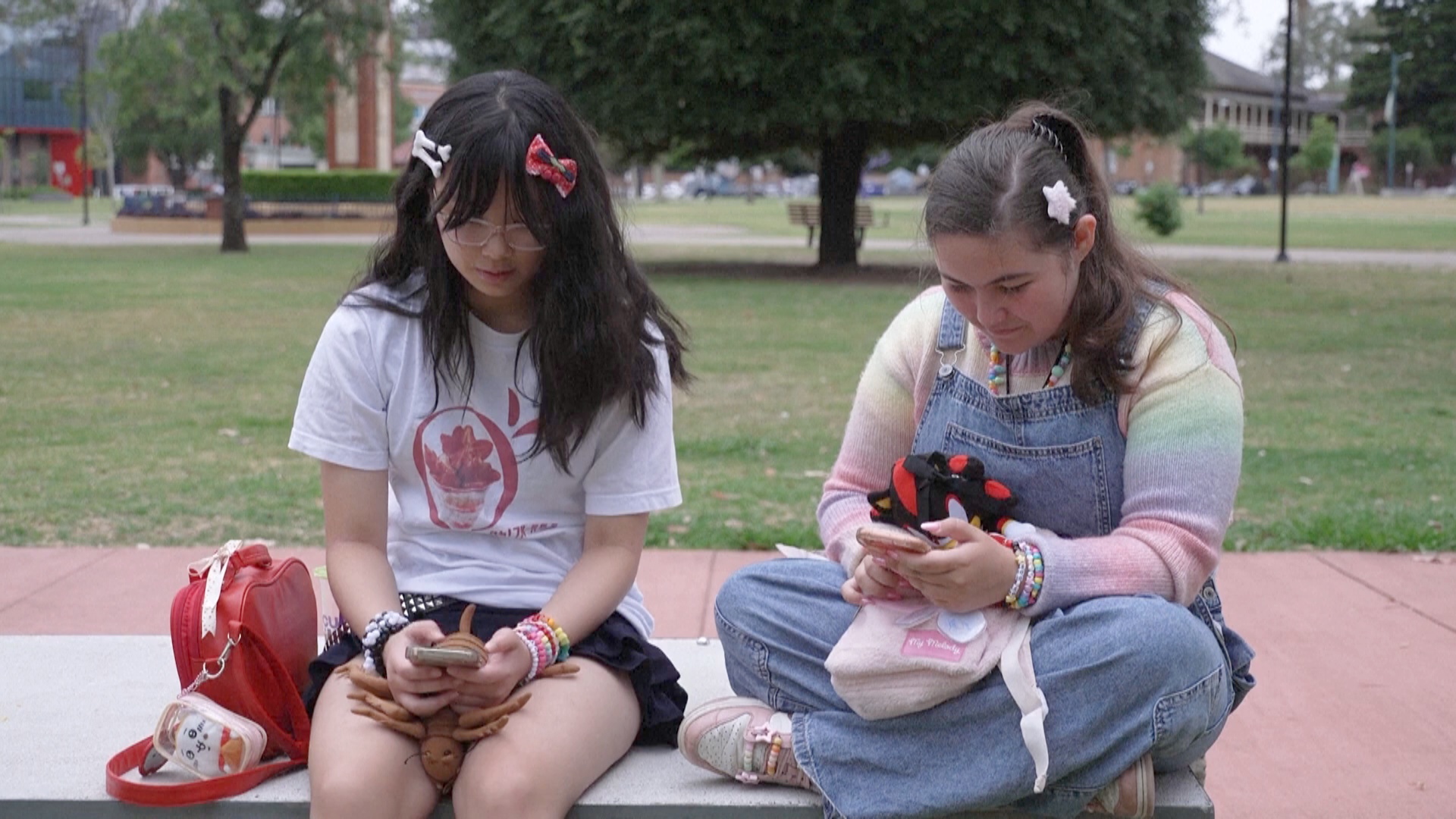 В Австралии скоро вступит в силу запрет на аккаунты в соцсетях для лиц младше 16 лет