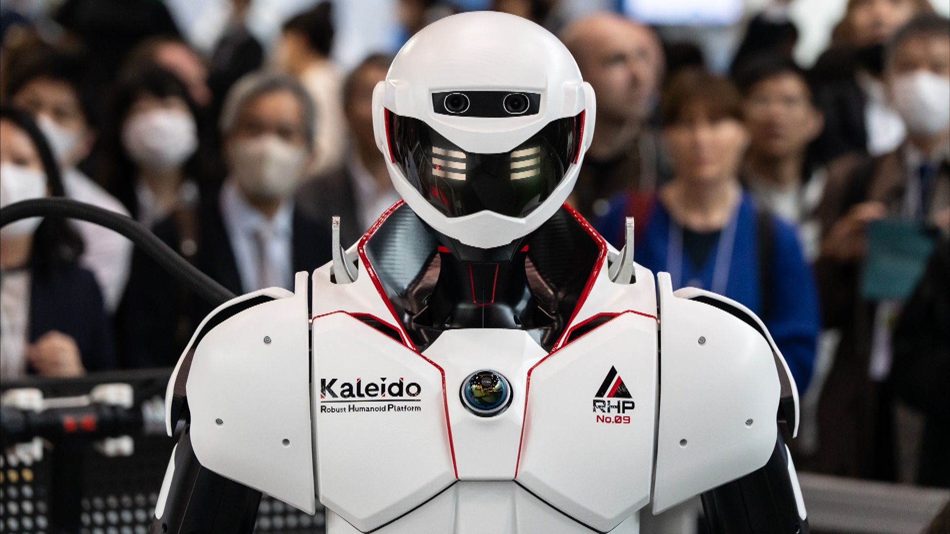 Роботы-спасатели и танцующие гуманоиды: в Токио проходит выставка робототехники Роботы-спасатели и танцующие гуманоиды: в Токио проходит выставка робототехники