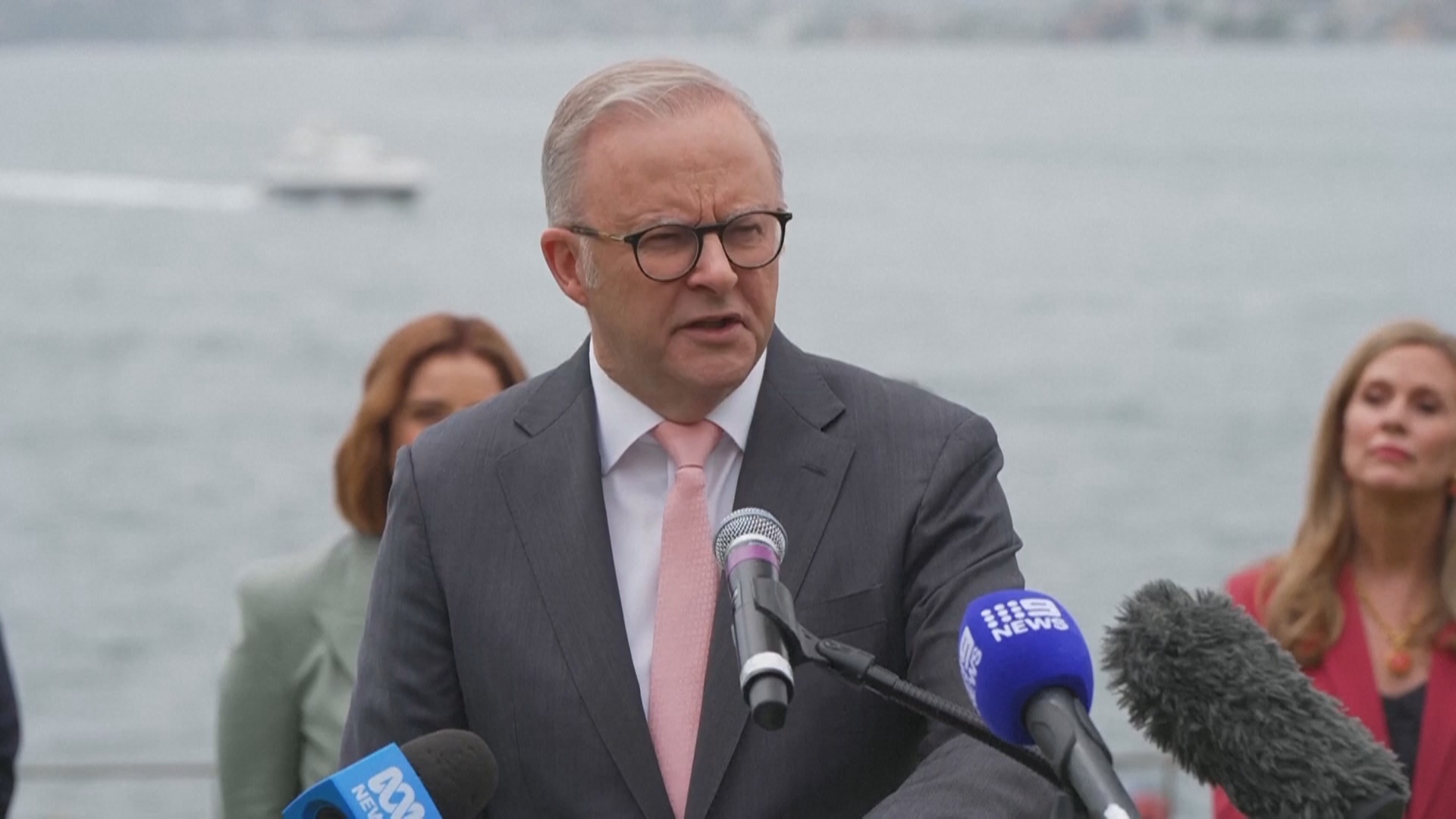 «Передовым мировым шагом» назвал запрет на соцсети для детей премьер Австралии «Передовым мировым шагом» назвал запрет на соцсети для детей премьер Австралии