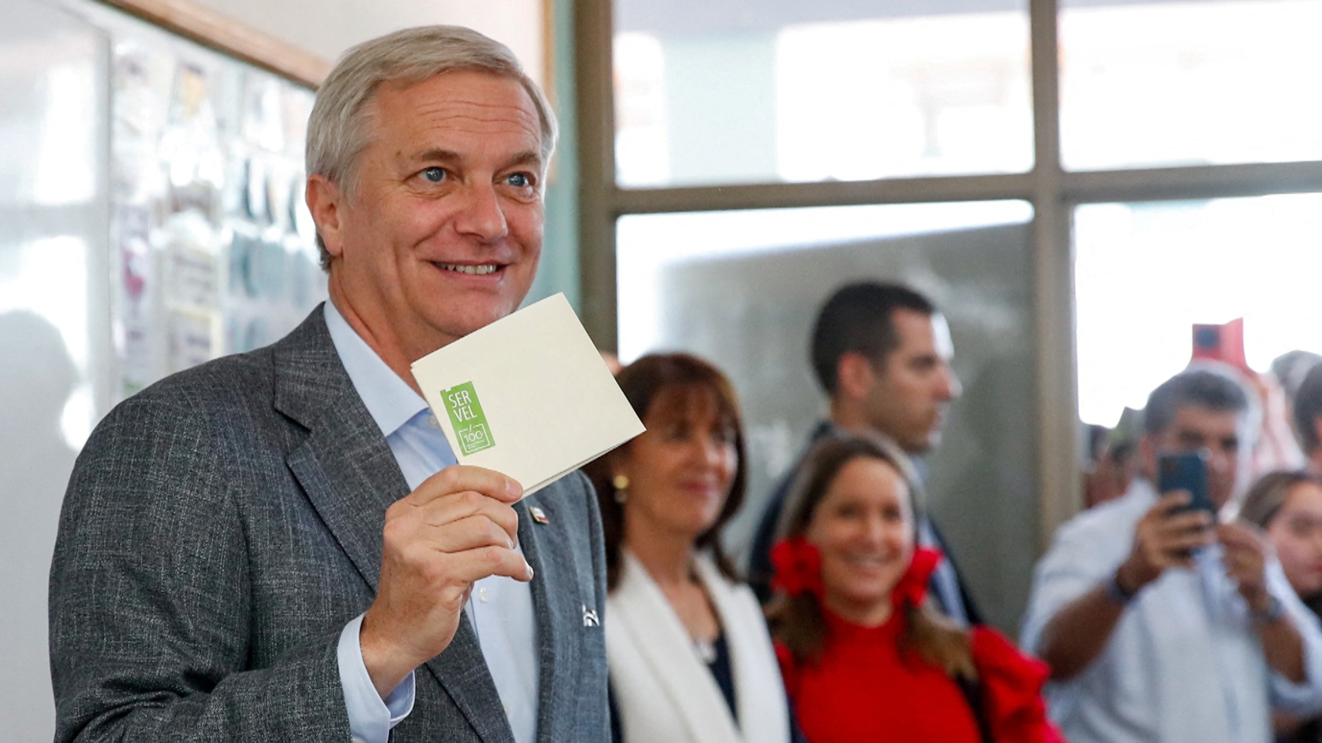 В Чили новым президентом стал политик с правыми взглядами Хосе Антонио Каст В Чили новым президентом стал политик с правыми взглядами Хосе Антонио Каст