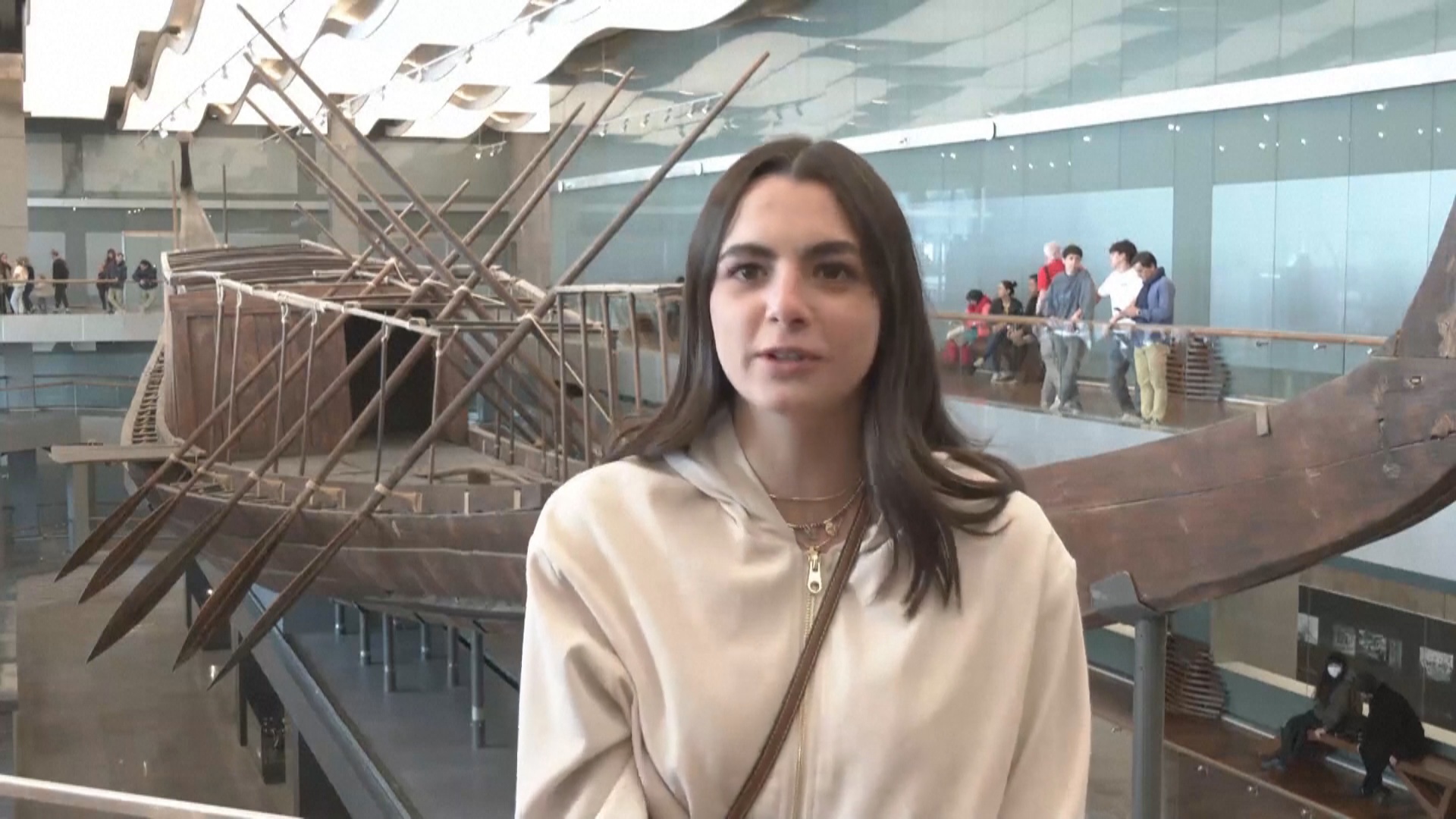 В Большом Египетском музее начали собирать вторую солнечную ладью фараона Хеопса