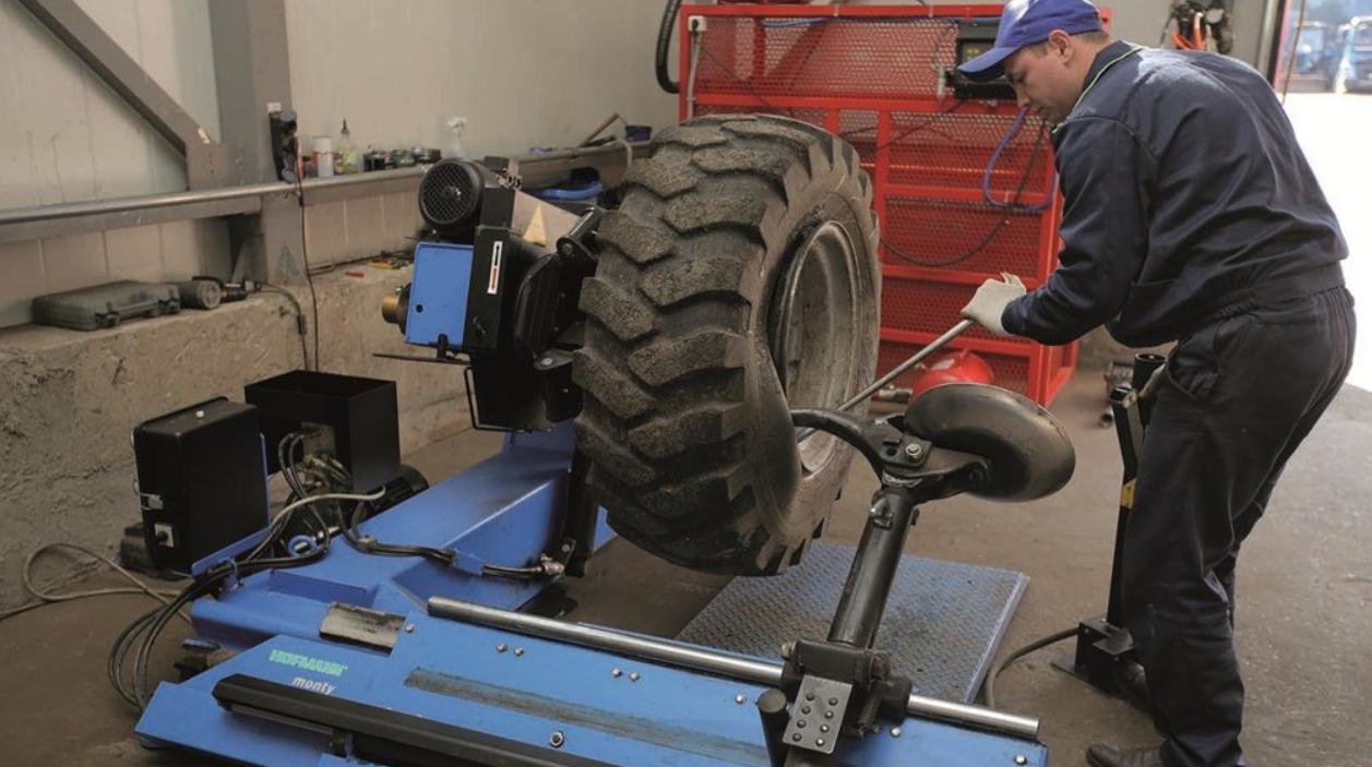 Чем шиномонтаж грузовиков отличается от легкового Чем шиномонтаж грузовиков отличается от легкового