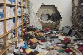 Воры похитили из банка в Германии миллионы евро, прорыв проход